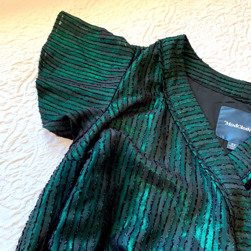 ✨🎄❄️Stunning Shimmering Emerald Green Holiday Dress ❄️ 🎄✨
